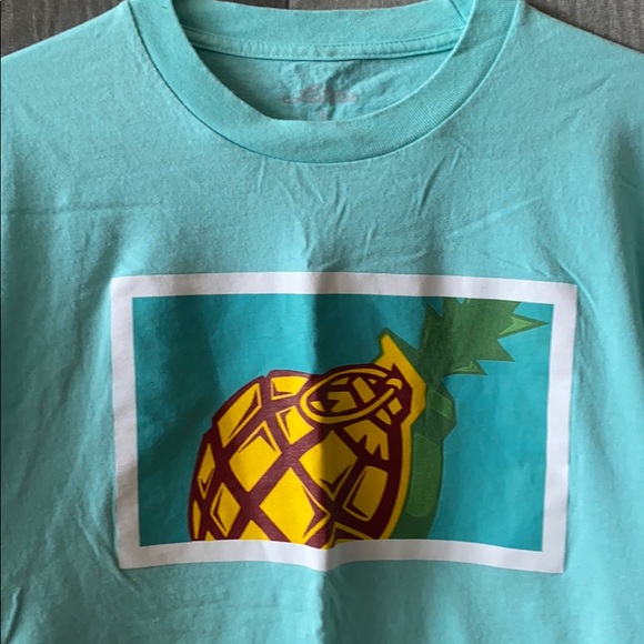 Large Turquoise Pineapple Grenade TShirt Lotuss - Picture 2 of 2